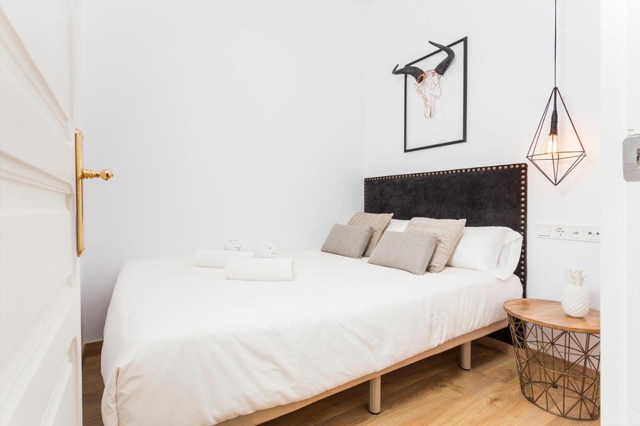 Cozy Apartment Close To Passeig De Gracia 巴塞罗那 外观 照片
