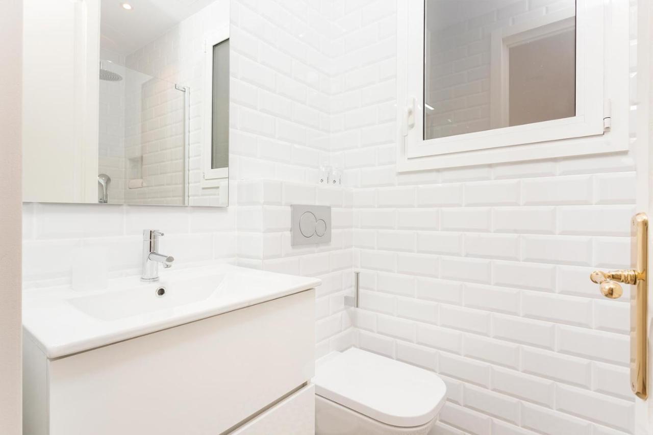 Cozy Apartment Close To Passeig De Gracia 巴塞罗那 外观 照片
